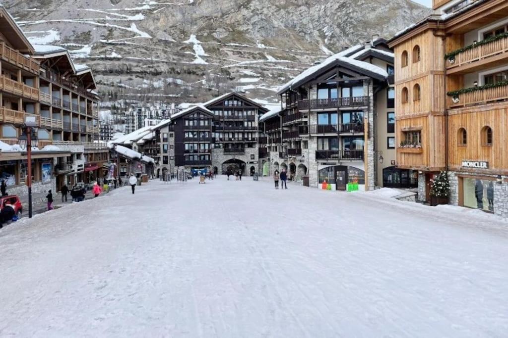Central 3 Bedroom Chalet With Balcony Val-dʼIsère Dış mekan fotoğraf